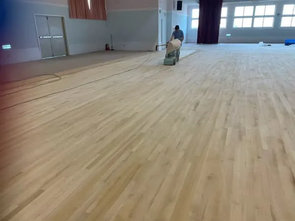 地板打磨油漆案例二